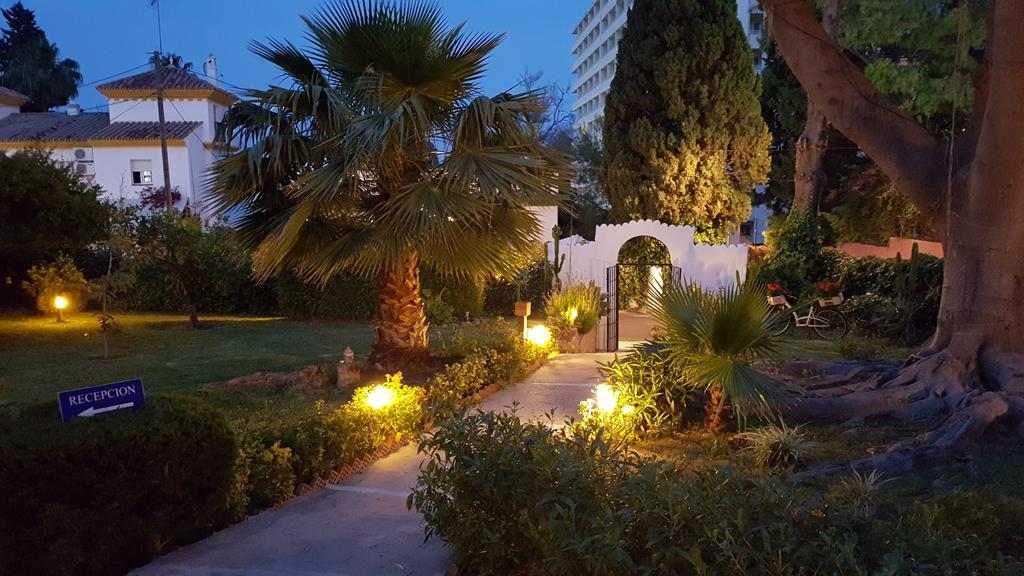 Hostal Boutique Los Geranios Del Pinar Torremolinos Eksteriør bilde
